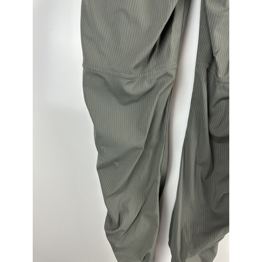 Lululemon Beyond the Studio Jogger Lightweight Stretch Green Ruched Pockets 4 - Picture 3 of 9